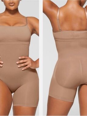 NEW! Skims Seamless High-Waist Shapewear Shorts size 4XL color beige in last pic